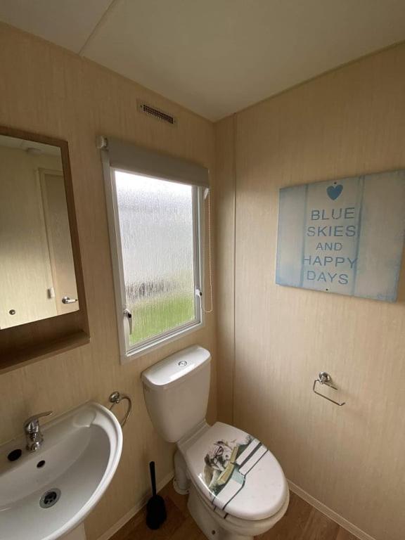 8 Berth Caravan Pg30 Chapel Saint Leonards Exteriör bild