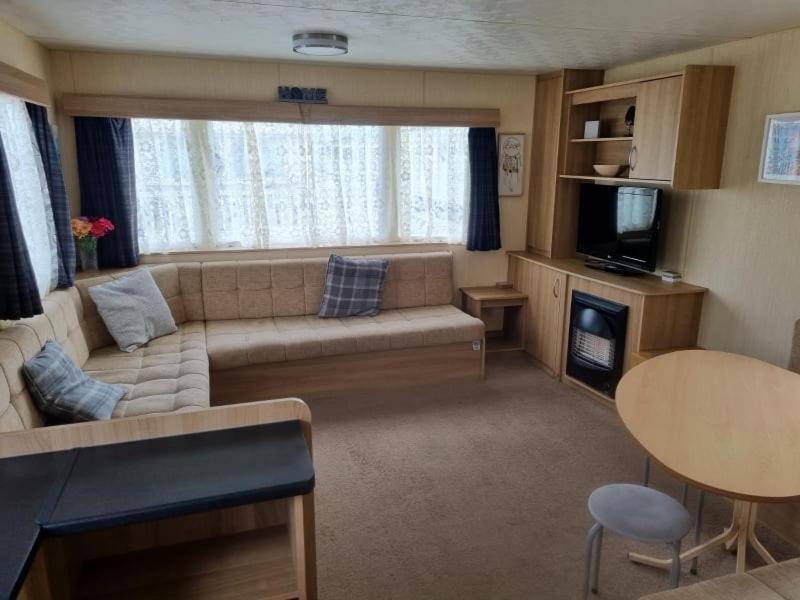 8 Berth Caravan Pg30 Chapel Saint Leonards Exteriör bild