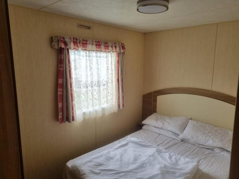 8 Berth Caravan Pg30 Chapel Saint Leonards Exteriör bild